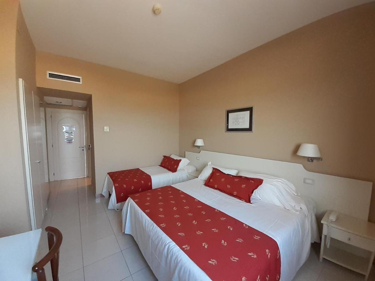 Triple Room,1084575040:JPEG